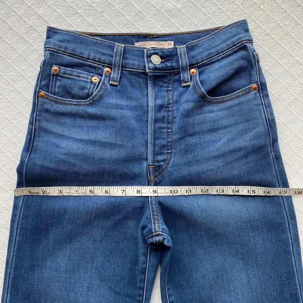 Levis timeless flattering